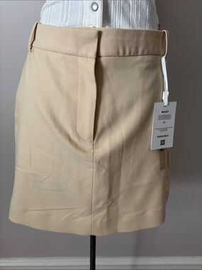 Tommy Hilfiger Beige Mini Skirt Old Money Style